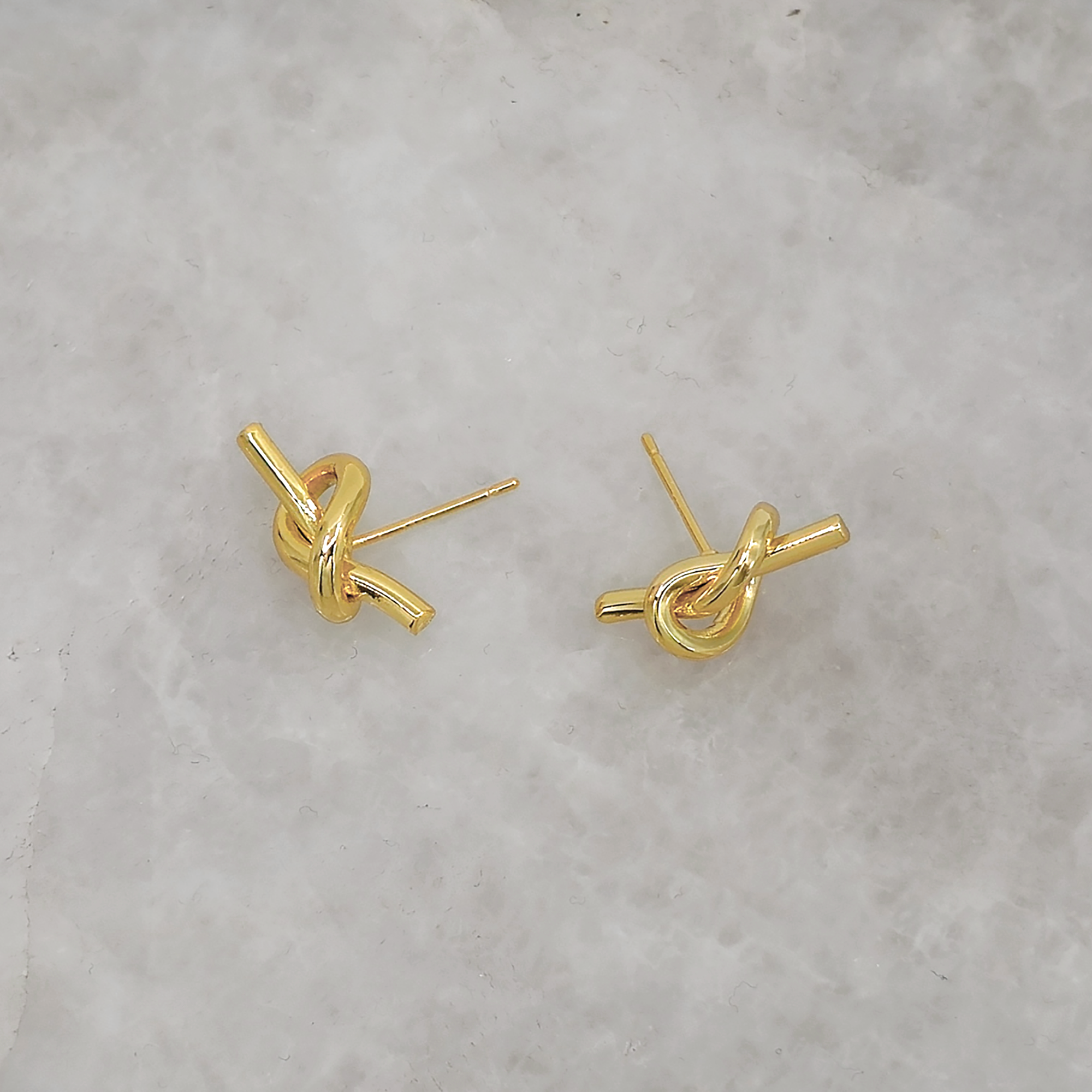 18K Gold Love Knot Stud Earrings