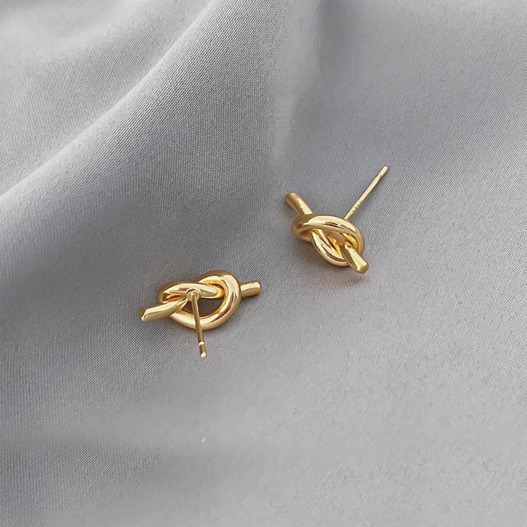 18K Gold Love Knot Stud Earrings